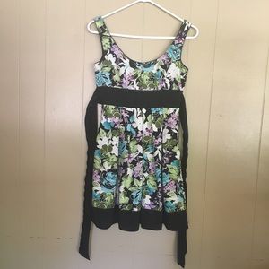 Sweet floral tie back